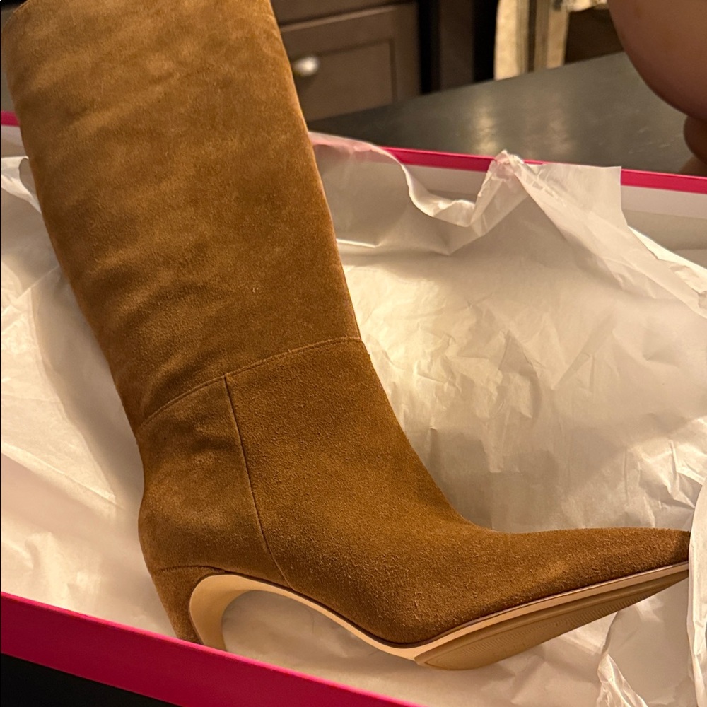 Vince Camuto Black and Pink Shoe Box